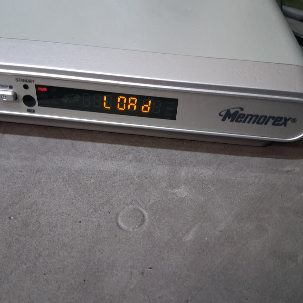 Memorex MVD2040 Progressive Scan DVD / CD Player Gray No Remote Tested‎